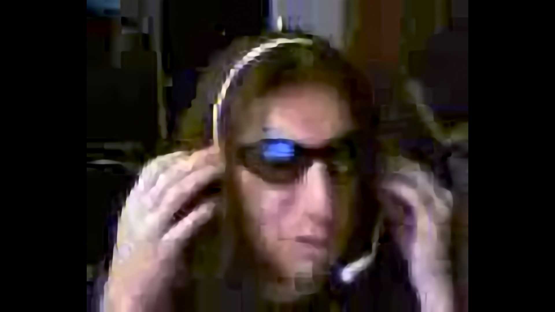 Howard Stern Tuga - 17 Anos